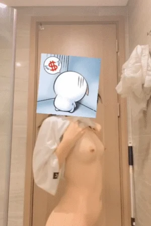Đĩ dâm 2k3 xin phép được che mặt trên clip